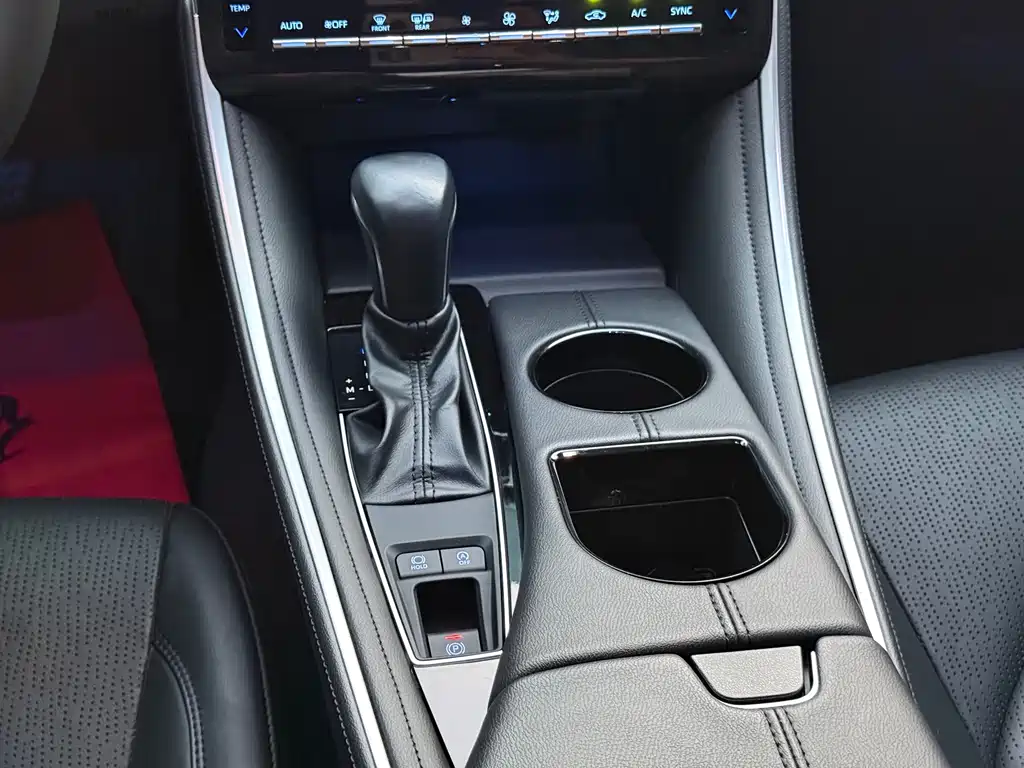 Toyota Avalon — миниатюра 8