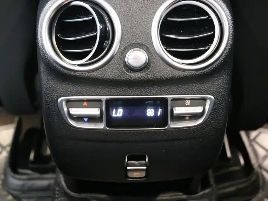 Mercedes-Benz GLC — миниатюра 18