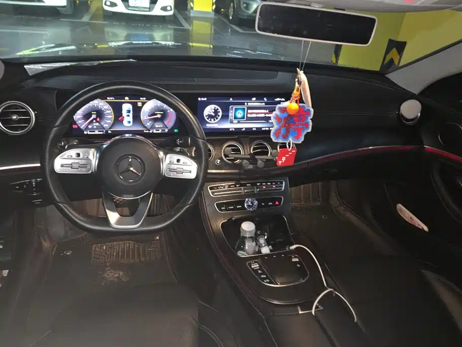 Mercedes-Benz E-Class — миниатюра 12