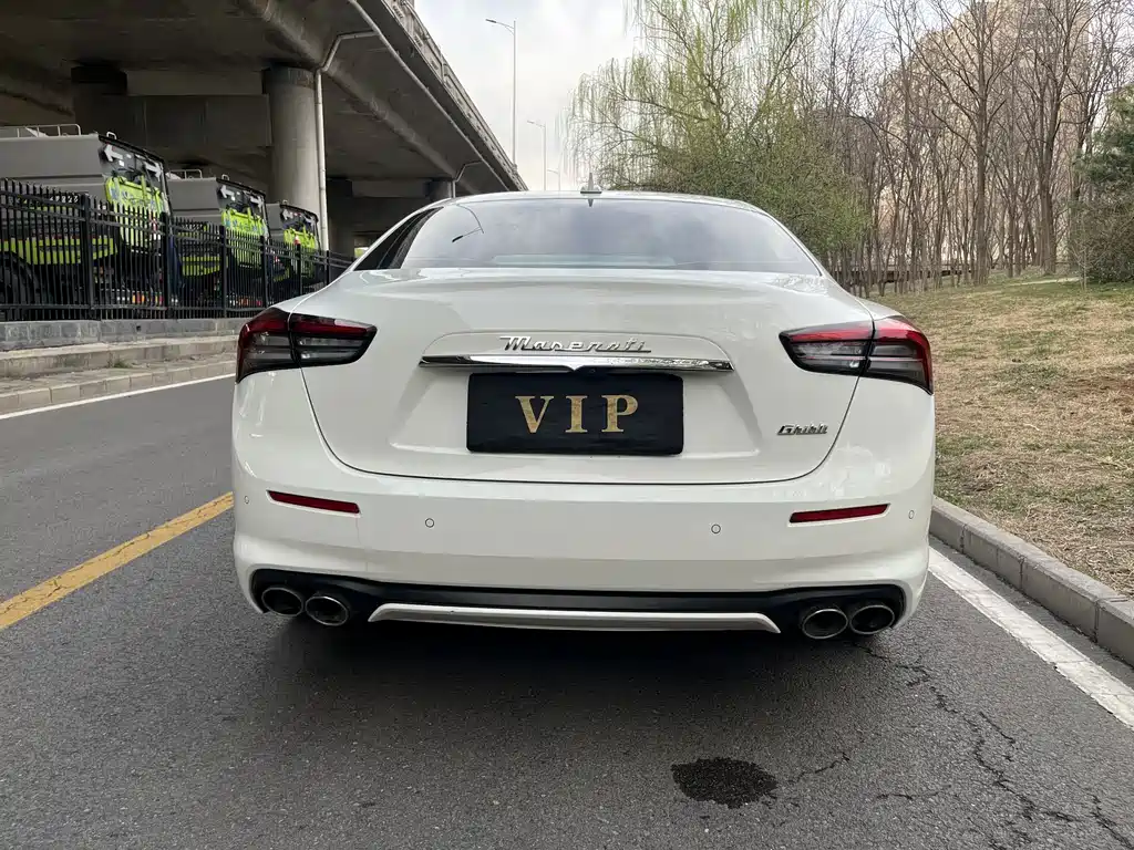 Maserati Ghibli — миниатюра 6