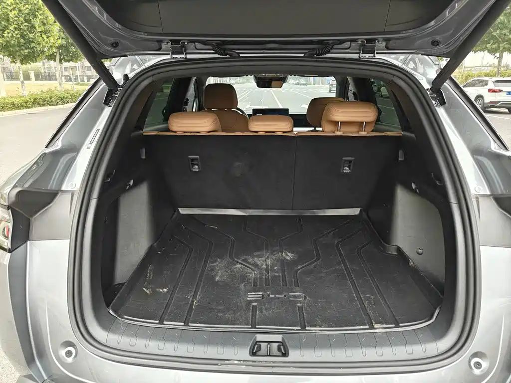 BYD L DM-i — миниатюра 13