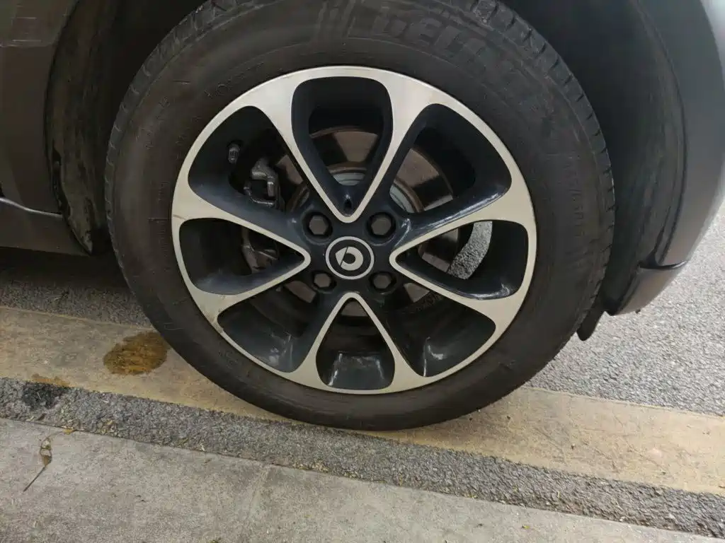 smart Smart Fortwo — миниатюра 8