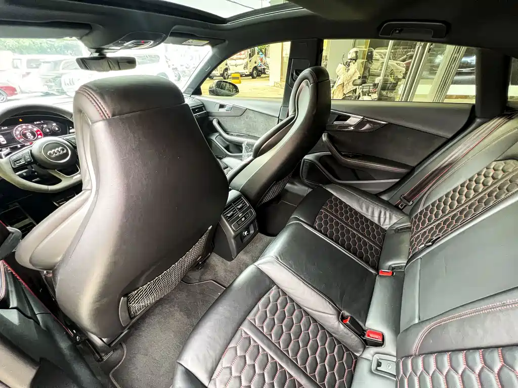 Audi RS 5 — миниатюра 11