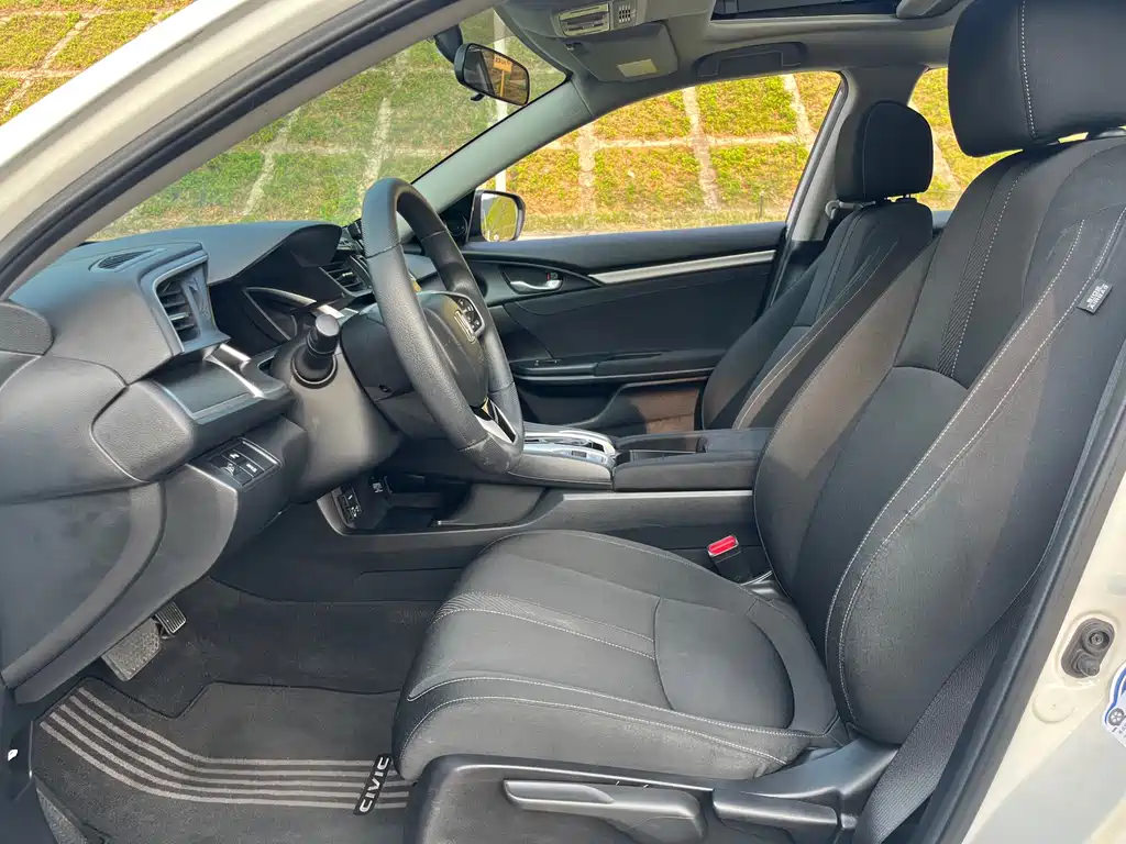 Honda Civic — миниатюра 9