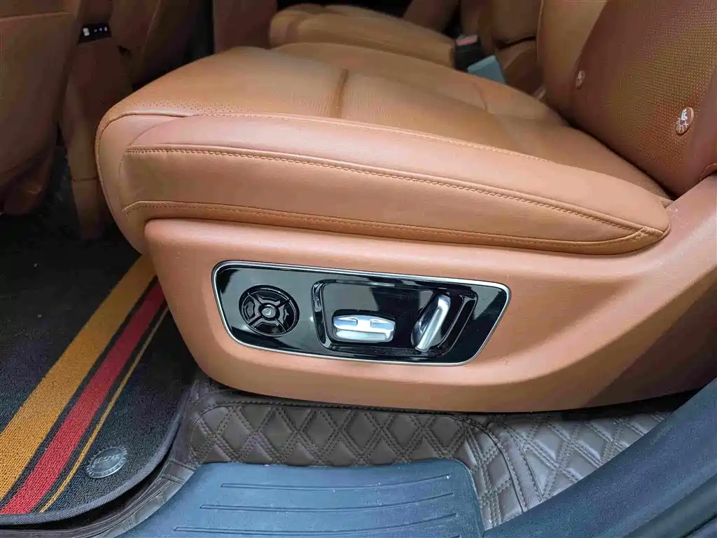Li Auto Li L9 — миниатюра 10