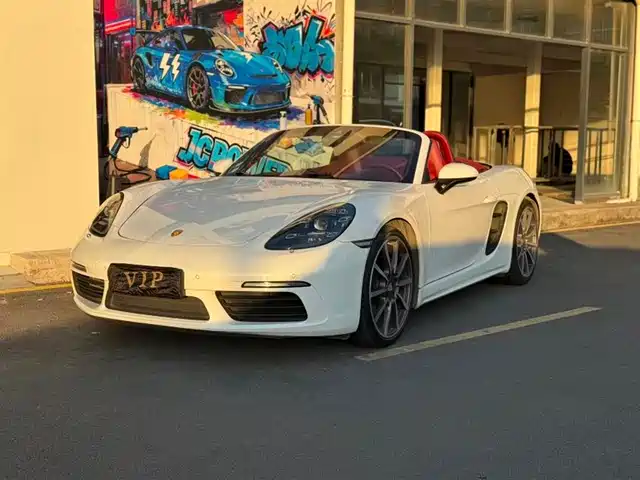 PORSCHE 718