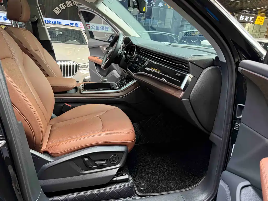 Audi Q7 — миниатюра 25