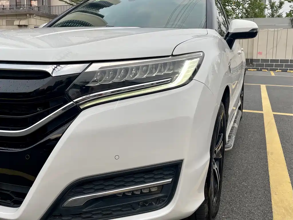Honda UR-V — миниатюра 4