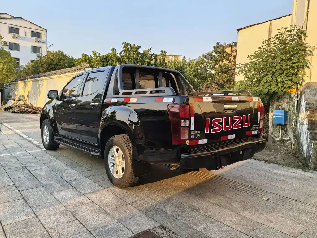 Isuzu Lingtuo — миниатюра 4