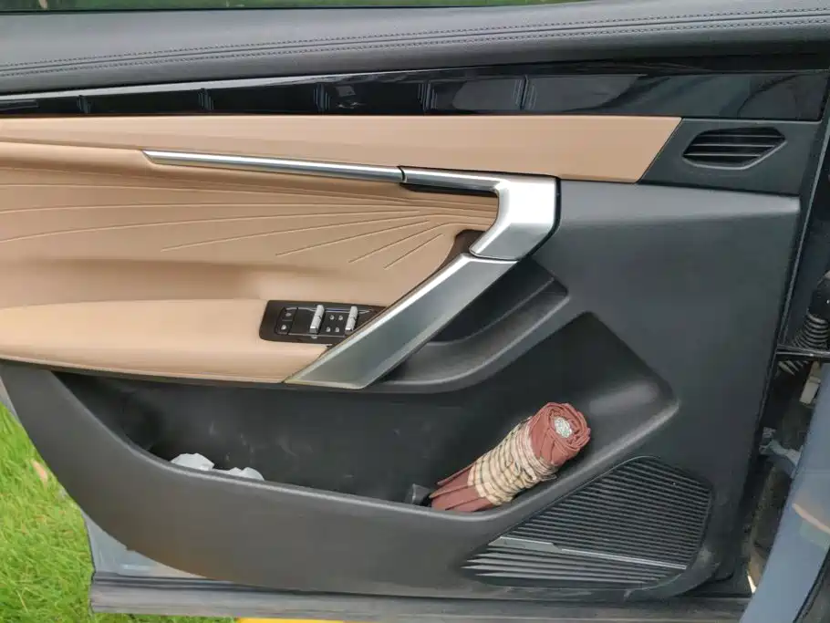 Geely Boyue L — миниатюра 7