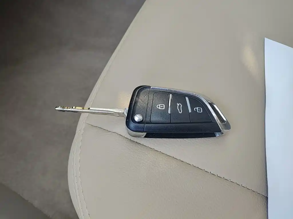 Toyota Corolla — миниатюра 9