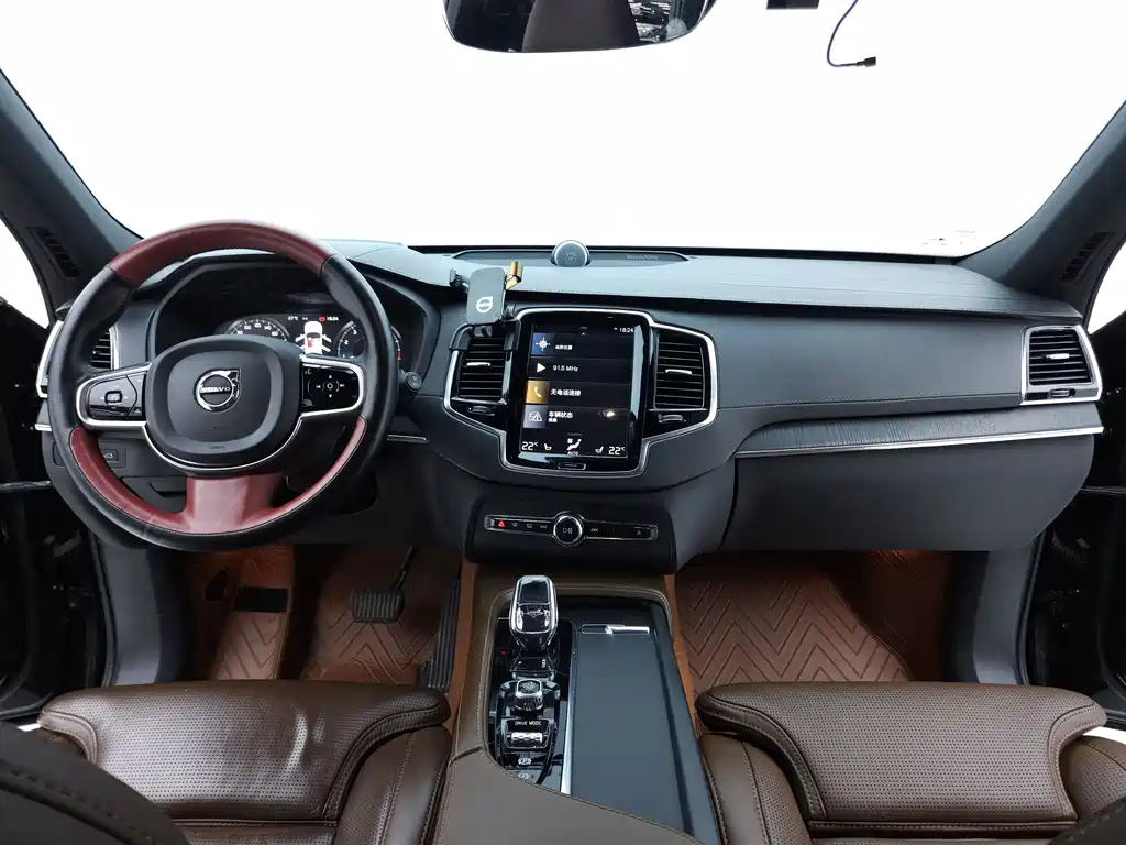 Volvo XC90 — миниатюра 7