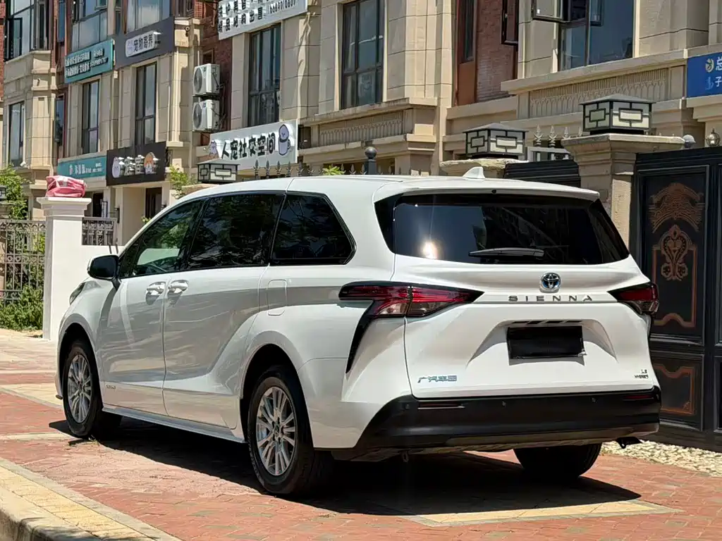 Toyota Sienna 2023 2.5L Comfort