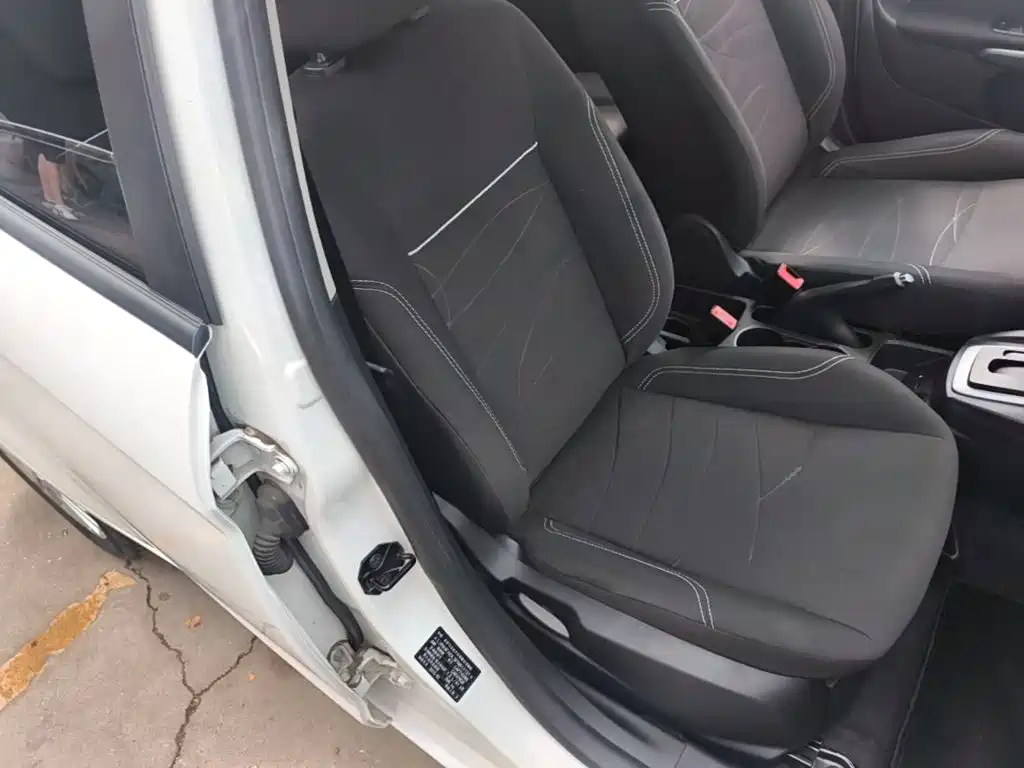 Ford Fiesta — миниатюра 25