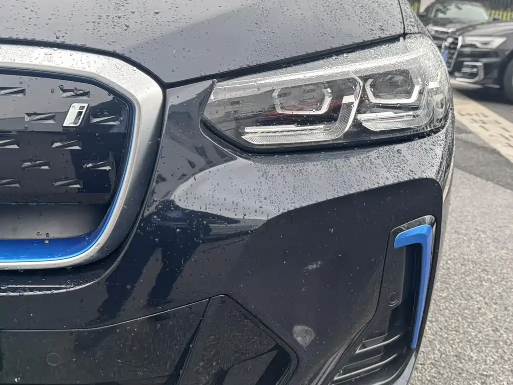 BMW iX3 2022 Lead