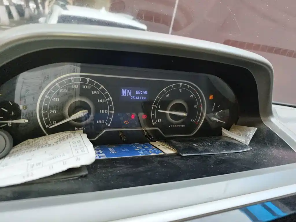 MAXUS V80 — миниатюра 5