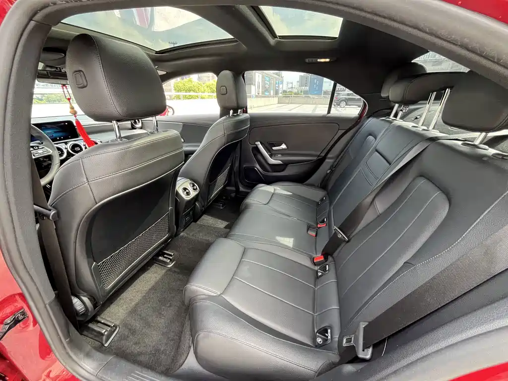 Mercedes-Benz A-Class — миниатюра 7