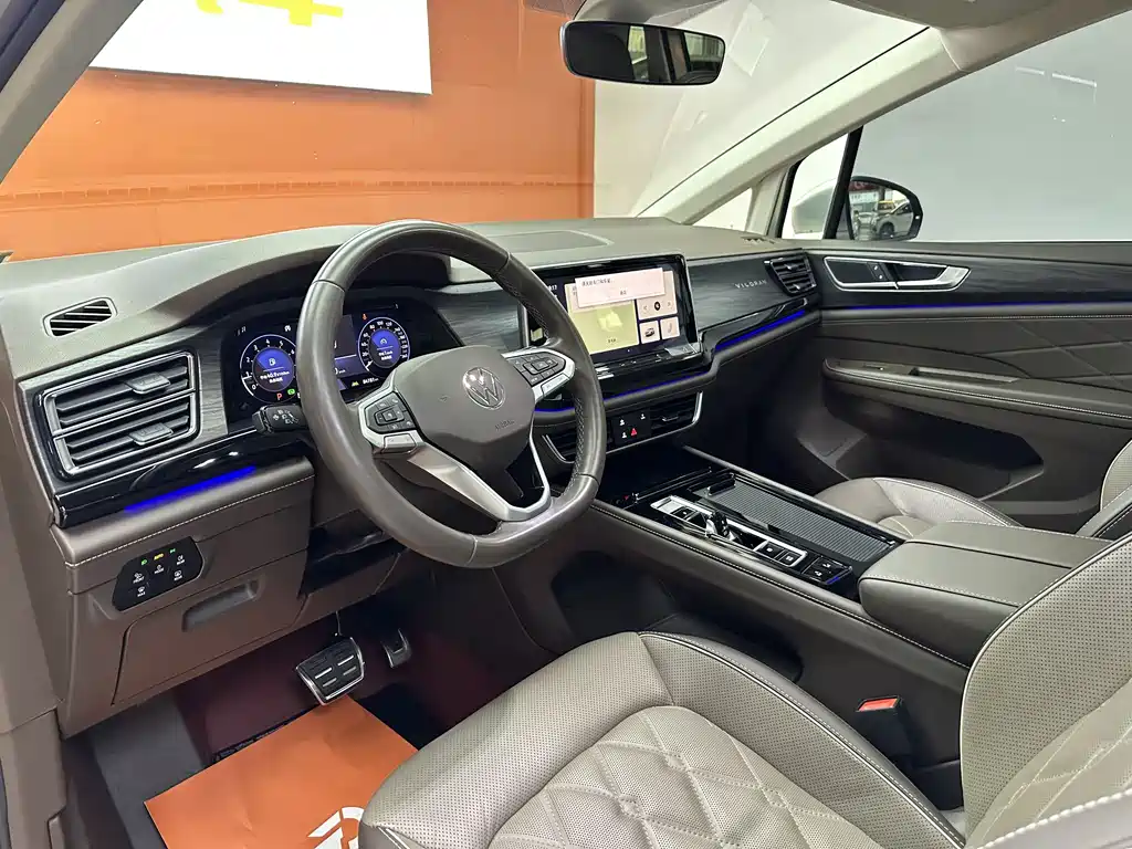Volkswagen Viloran 2022 380TSI Luxury