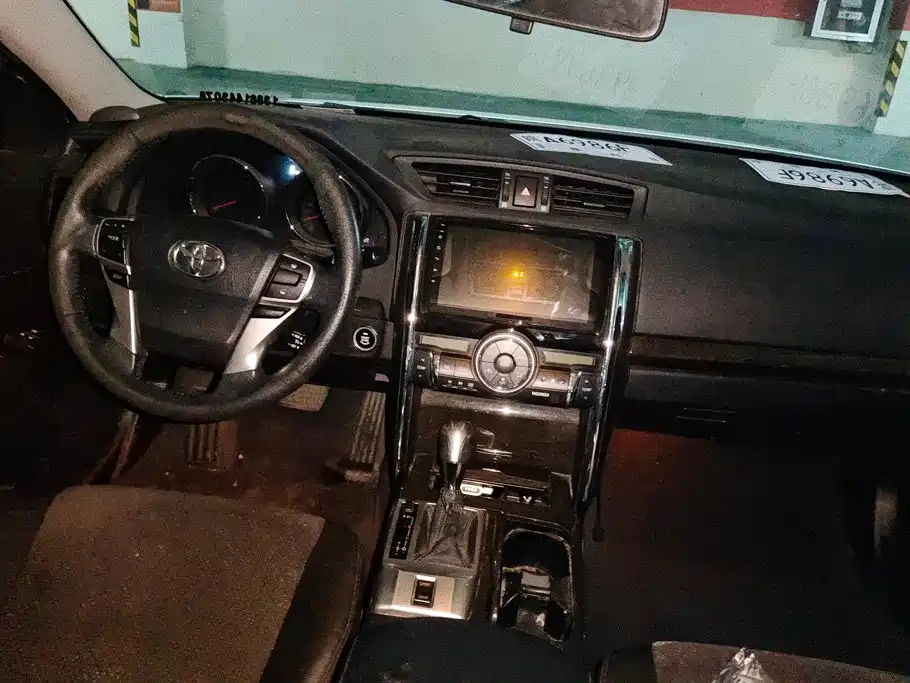 Toyota Reiz — миниатюра 12