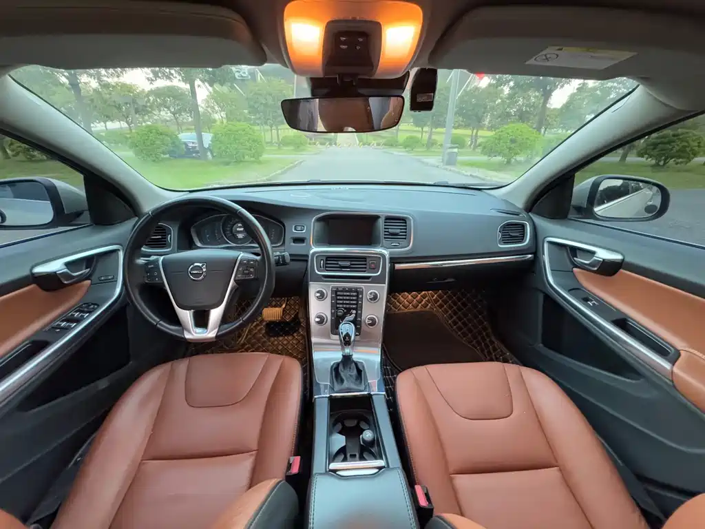 Volvo S60 — миниатюра 6