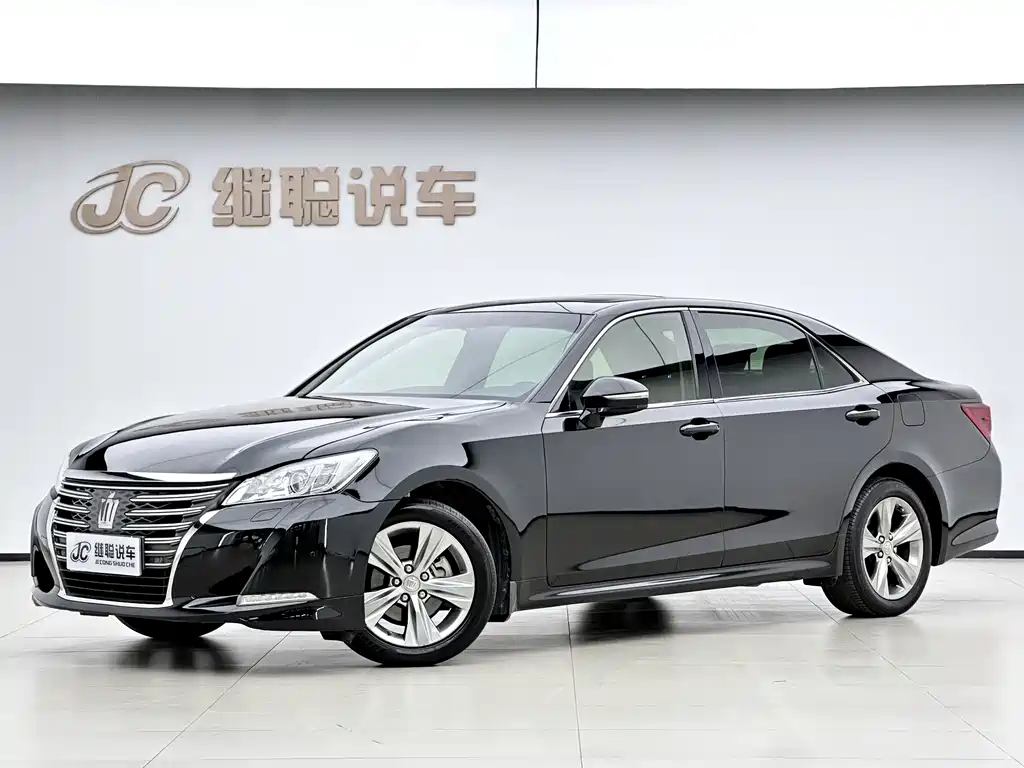 Toyota Crown 2017