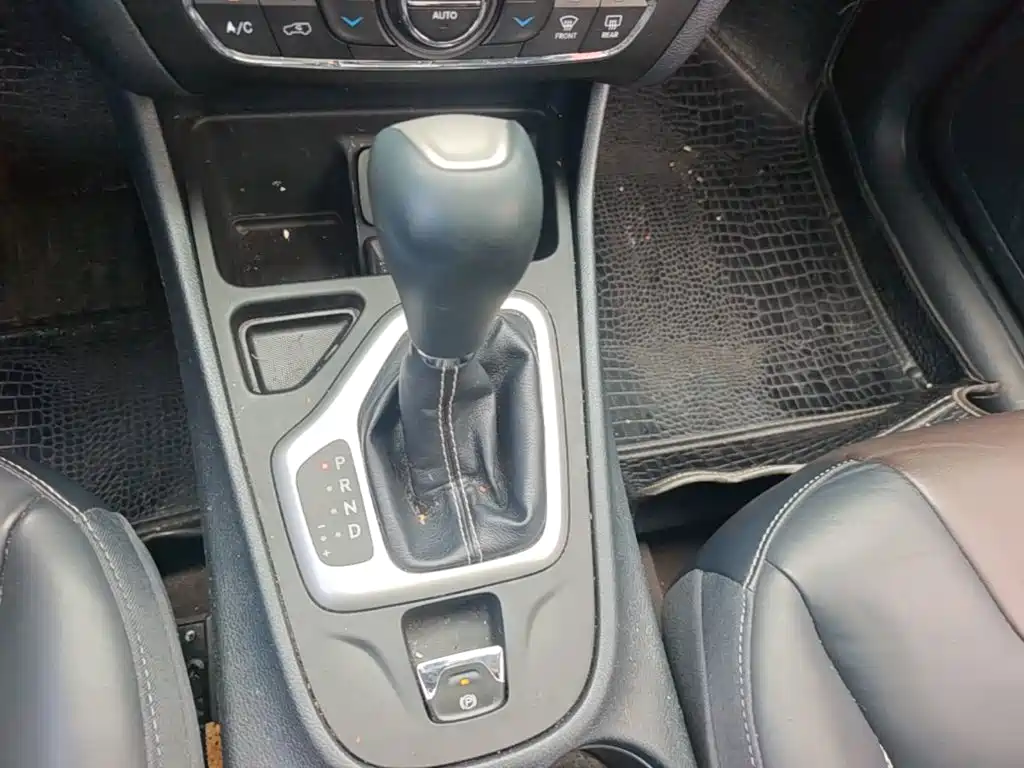 Jeep Cherokee — миниатюра 19