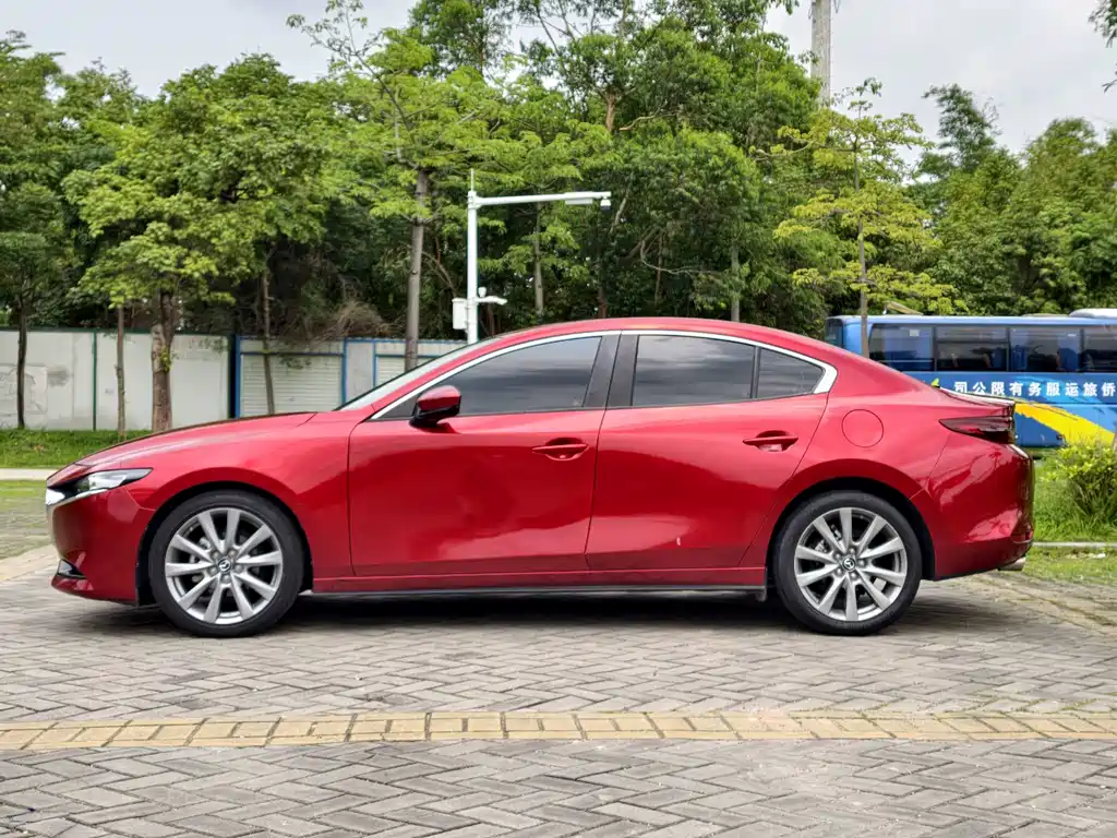 Mazda 3 Axela — миниатюра 5