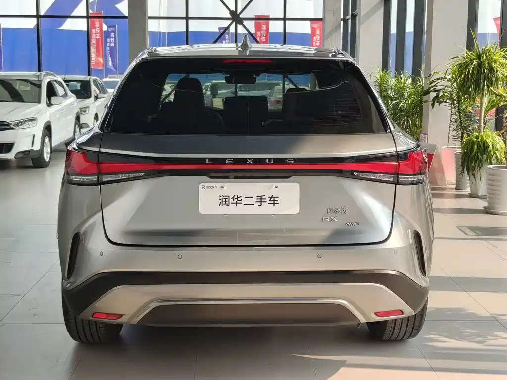Lexus RX — миниатюра 4