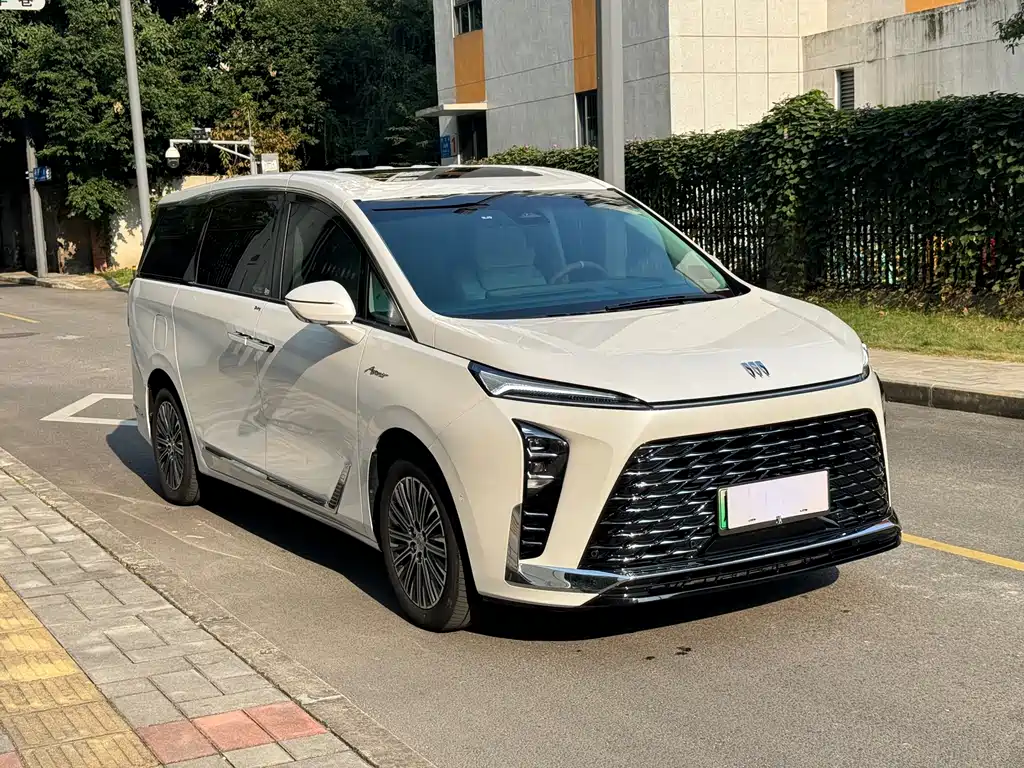 BUICK GL8 NEW ENERGY