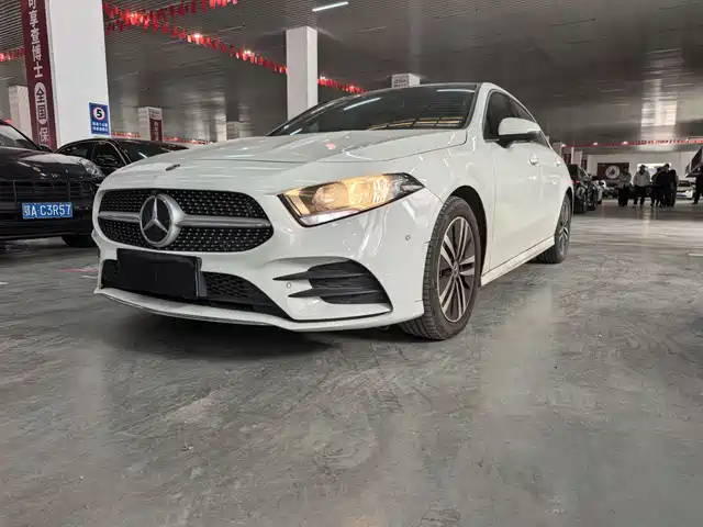 MERCEDES-BENZ A CLASS 2019