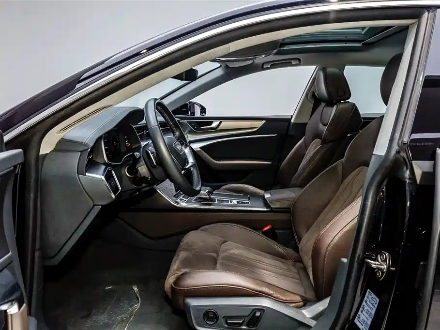 Audi A7L 2024 45TFSI S-line
