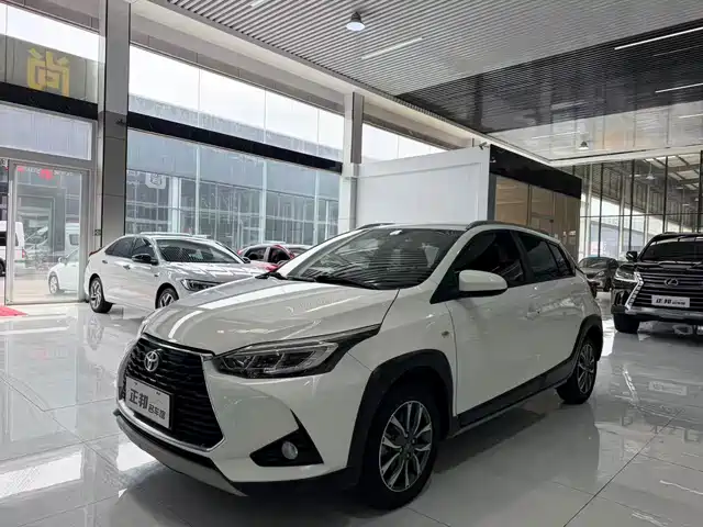 Toyota Yaris L