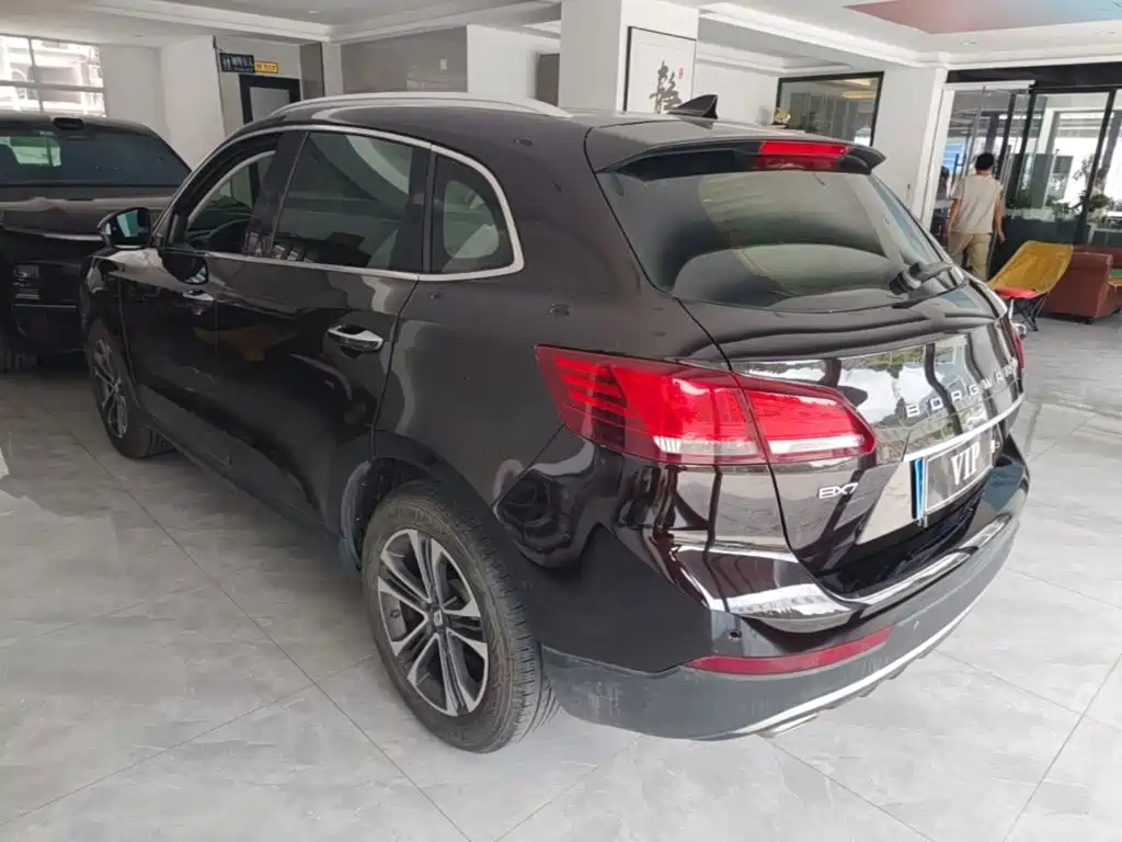 Borgward BX7 — миниатюра 5