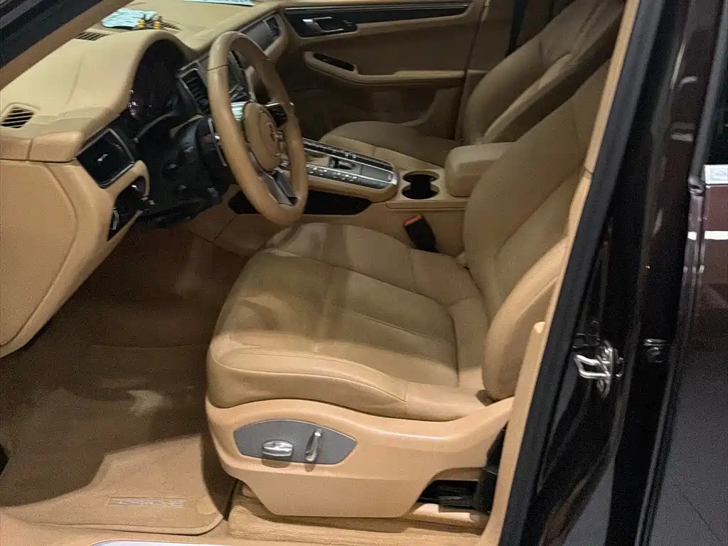Porsche Macan — миниатюра 19