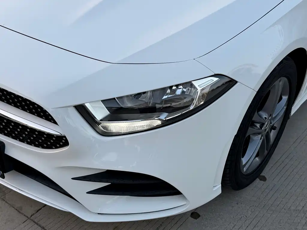 MERCEDES-BENZ A CLASS