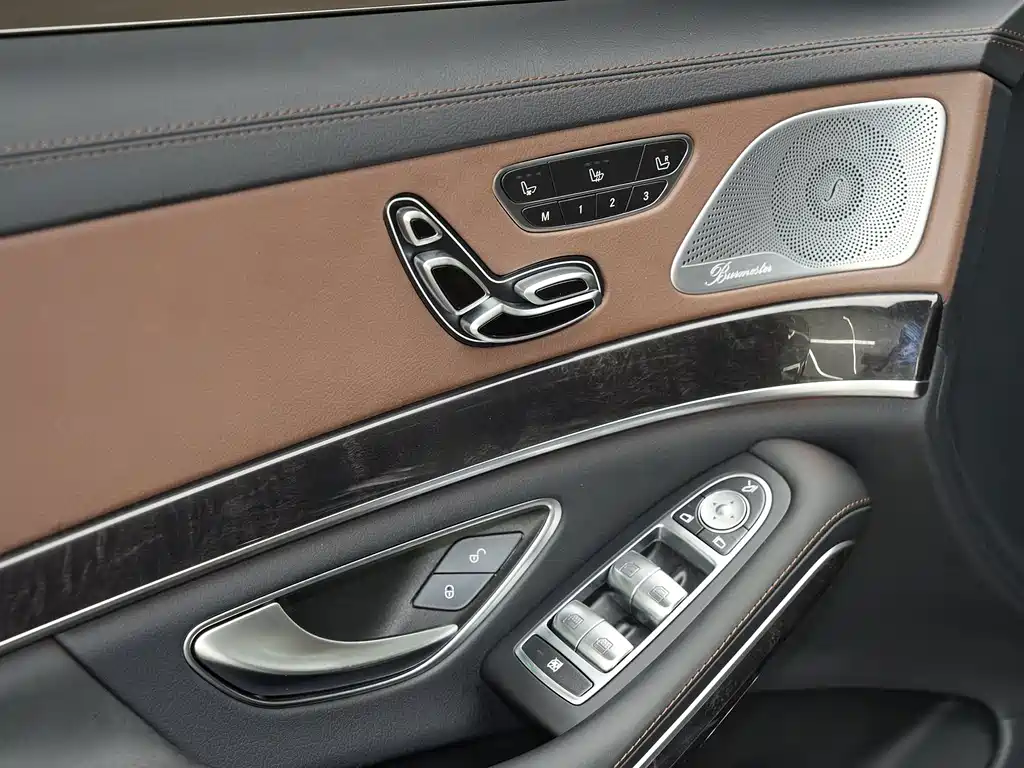 Mercedes-Benz S-Class — миниатюра 9