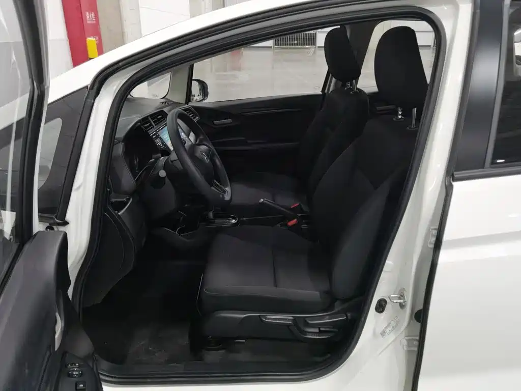 Honda Fit — миниатюра 10