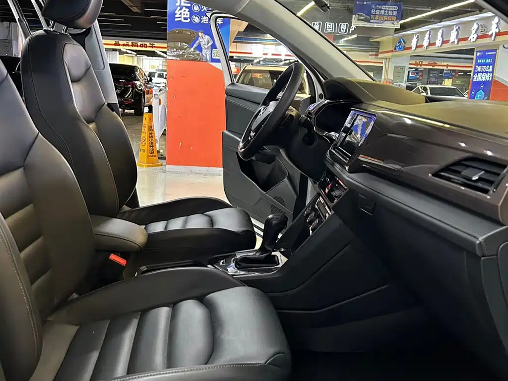 Volkswagen Tharu — миниатюра 8
