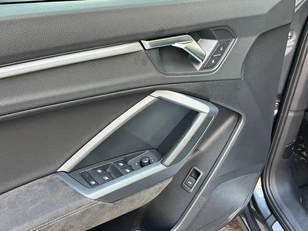 Audi Q3 Sportback — миниатюра 13