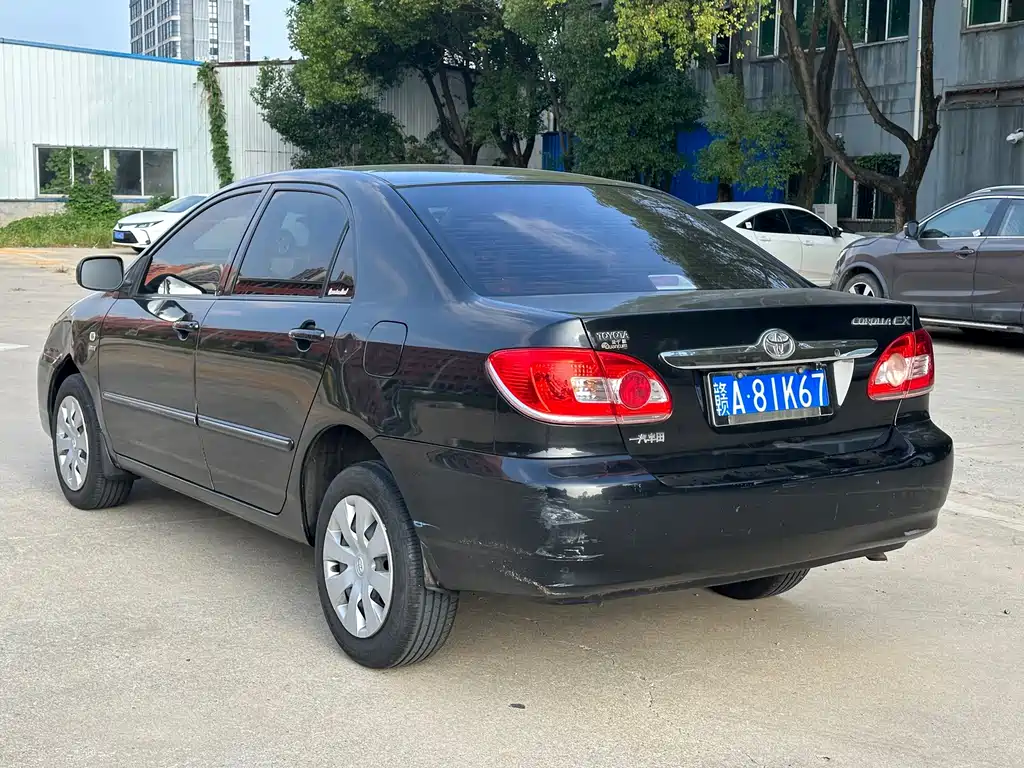 Toyota Corolla — миниатюра 8