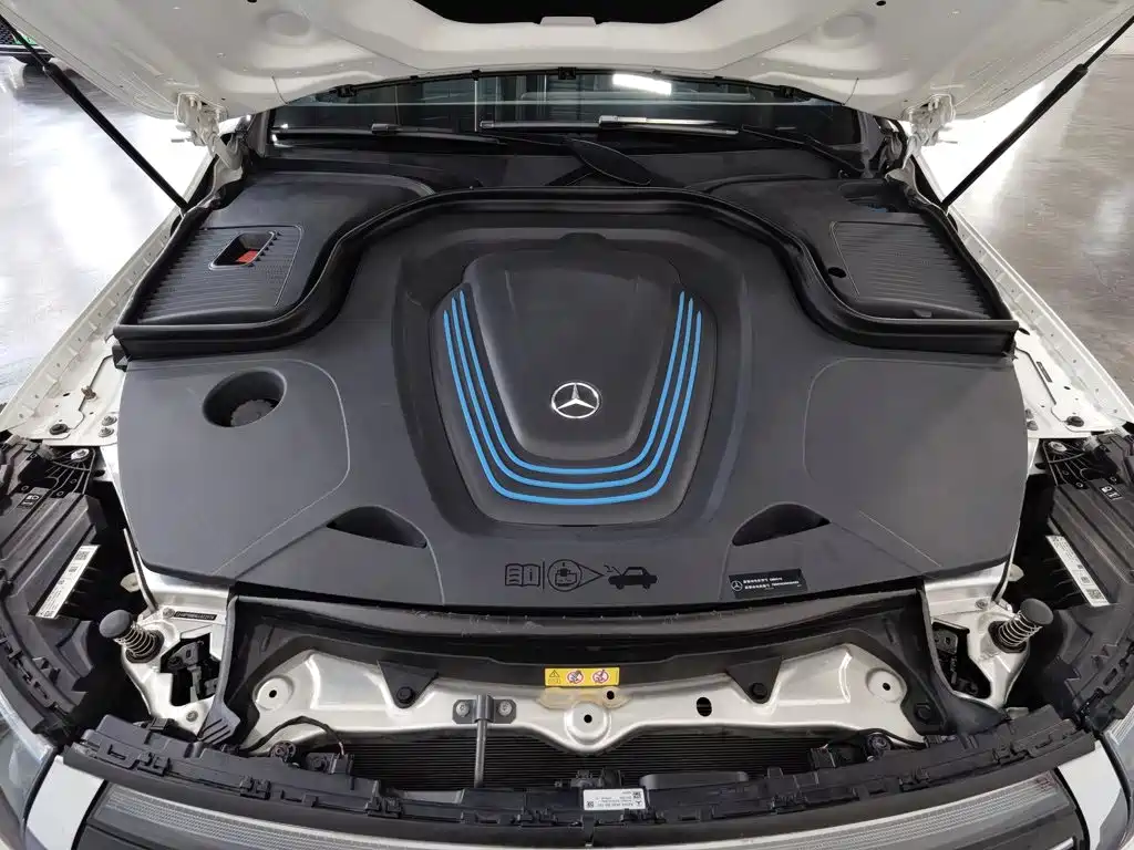 Mercedes-Benz EQC — миниатюра 6