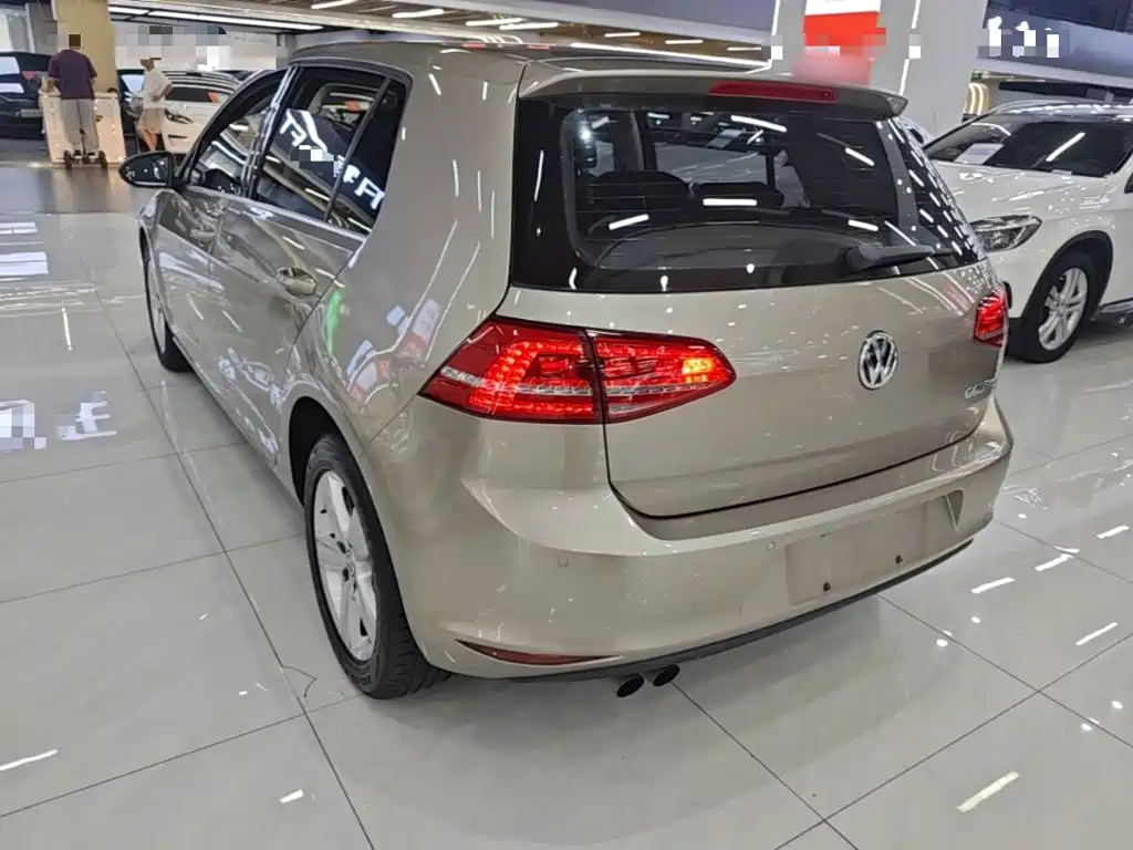 Volkswagen Golf — миниатюра 5