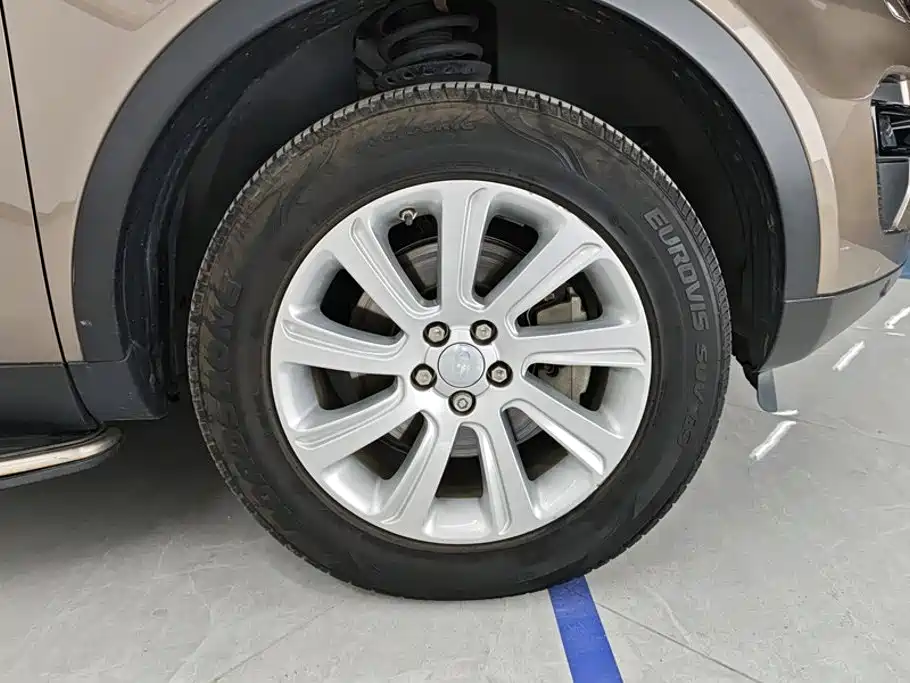Land Rover Discovery Sport — миниатюра 6