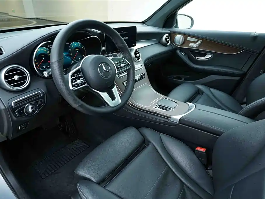 Mercedes-Benz GLC 2021 GLC 300 L 4MATIC