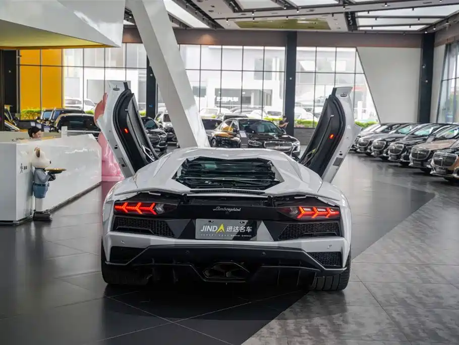 Lamborghini Aventador 2017 Aventador S