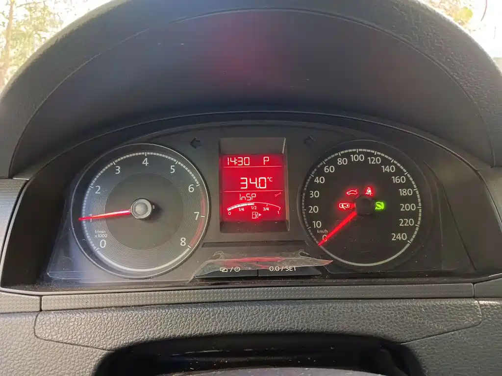 Volkswagen Santana — миниатюра 12