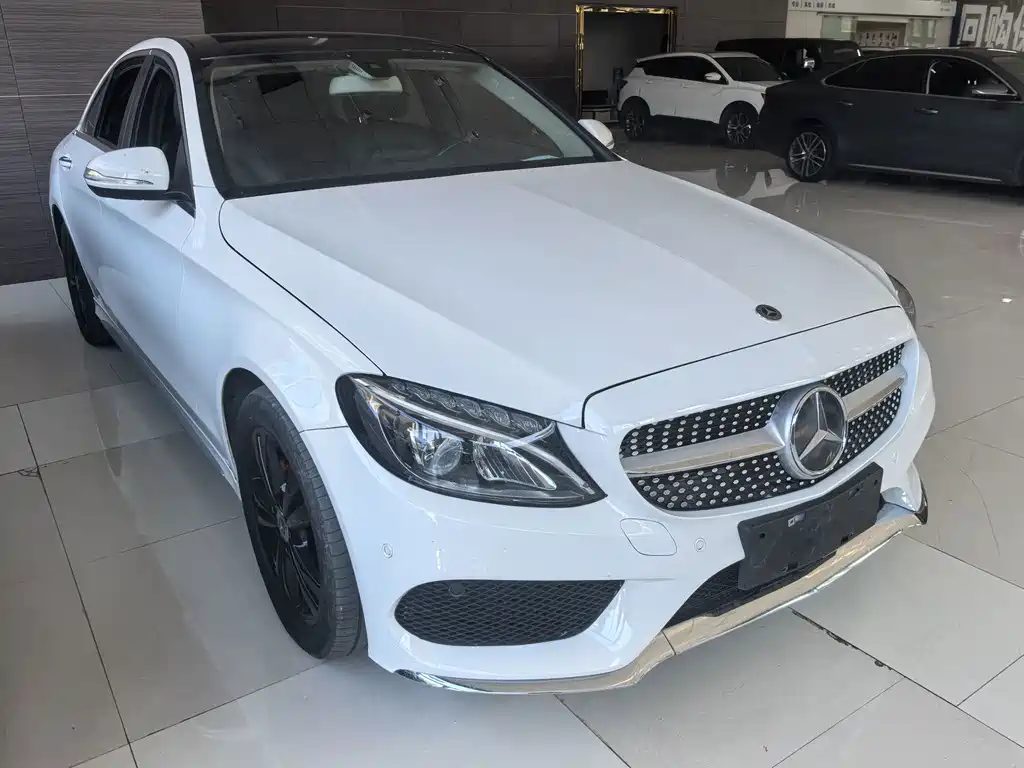 Mercedes-Benz C-Class — миниатюра 3