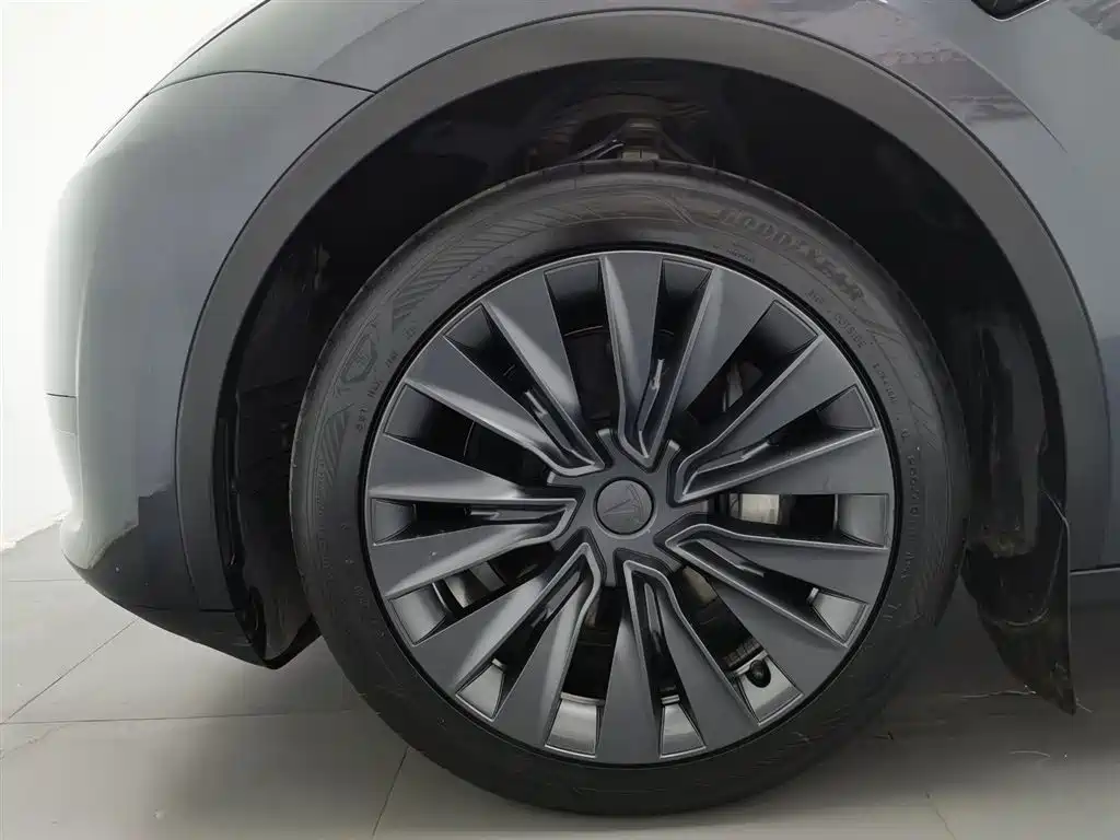 Tesla Model Y — фотографии объявления, Фото 17