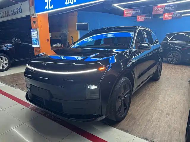 Li Auto L6