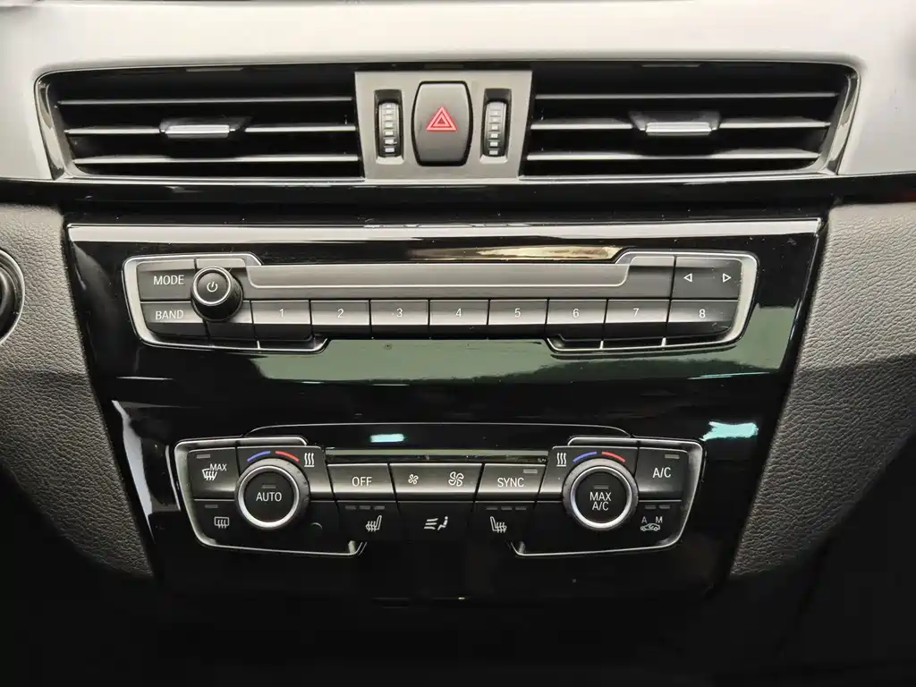 BMW X1 — миниатюра 16